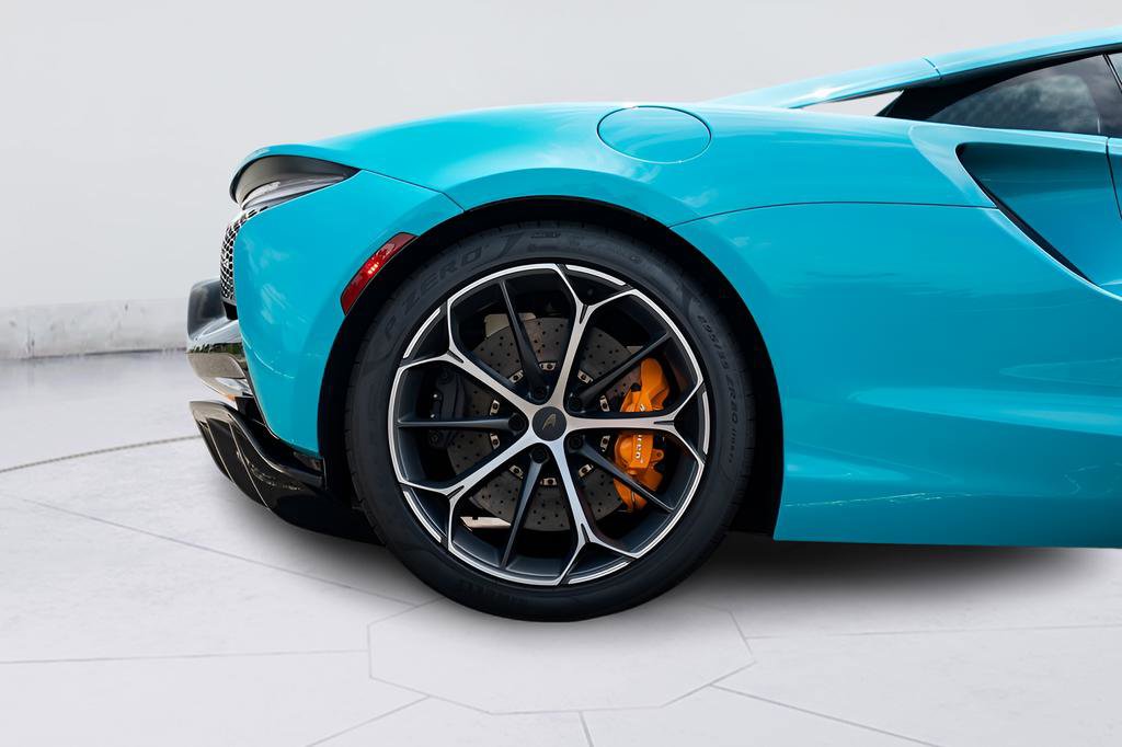 New 2025 McLaren Artura RWD image 33