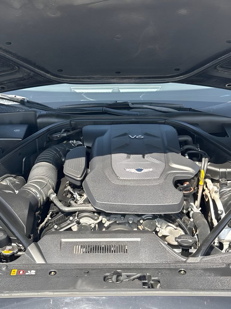 Used 2018 Genesis G80 3.8 RWD image 11