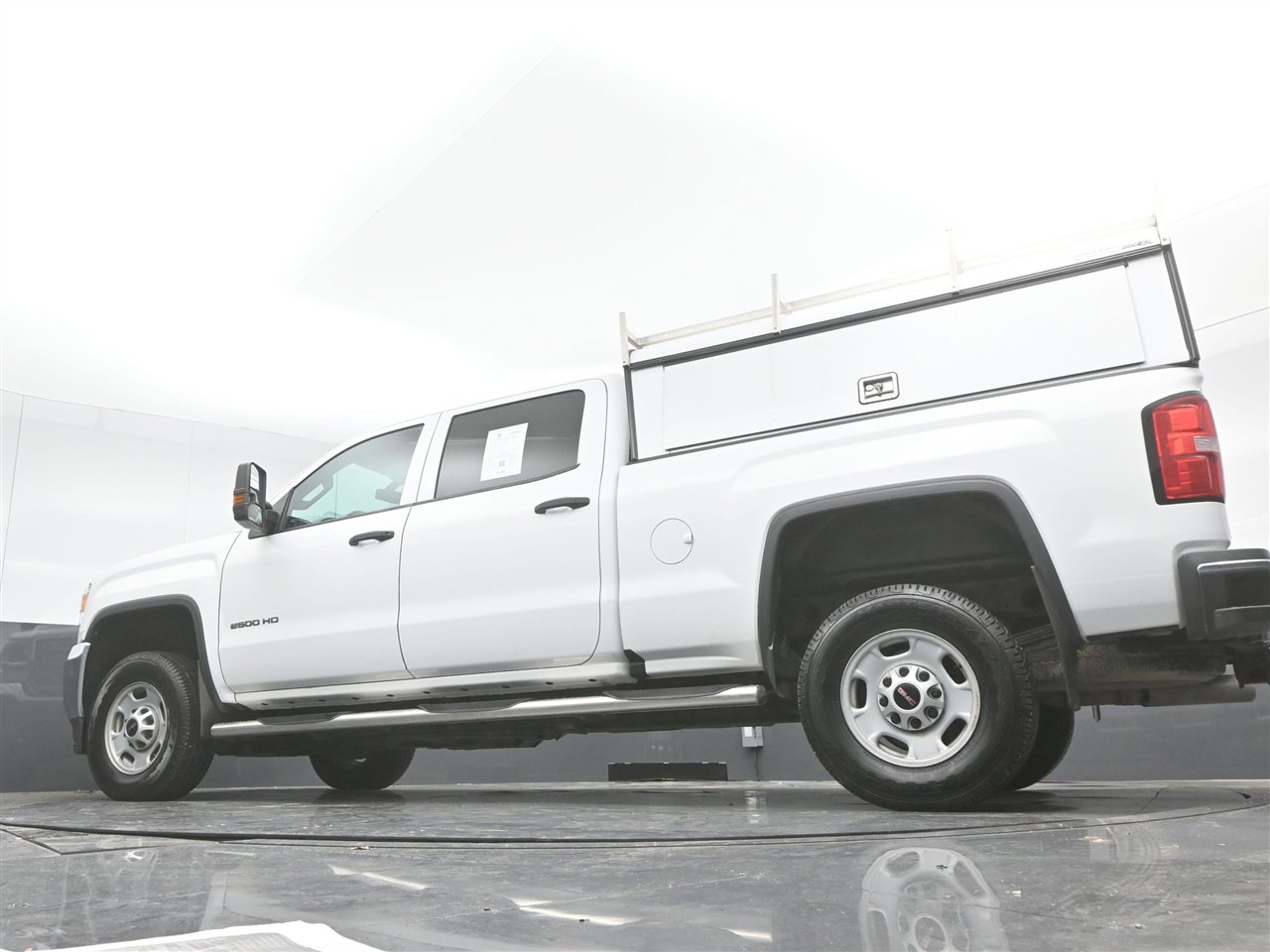 Used 2018 GMC Sierra 2500 2WD Crew Cab w/ Sierra Convenience Package image 36