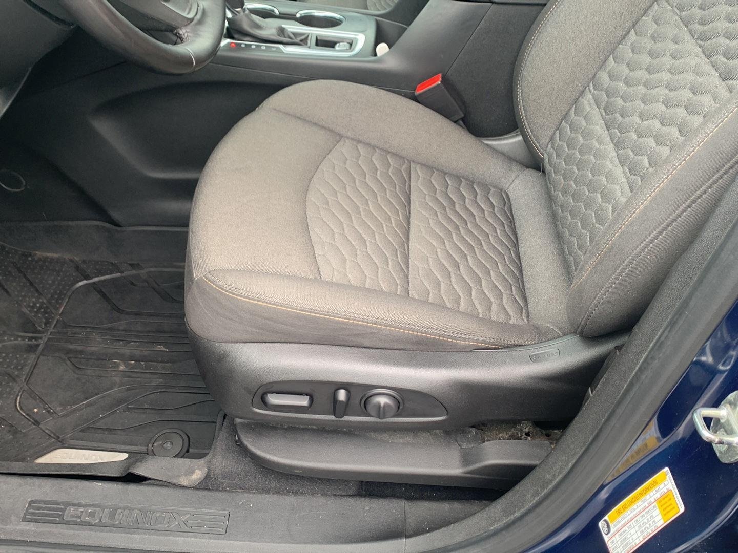 Used 2019 Chevrolet Equinox LT AWD/4WD image 16