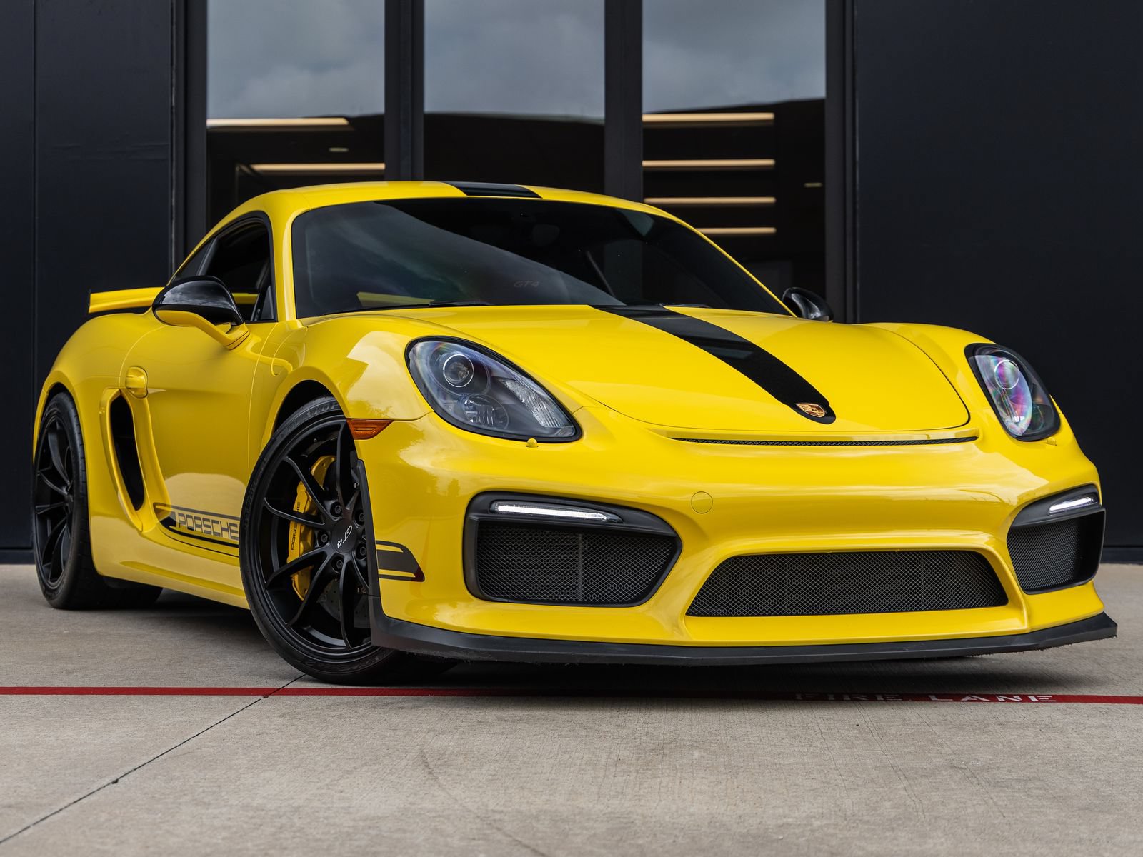 Used 2016 Porsche Cayman GT4 RWD image 6