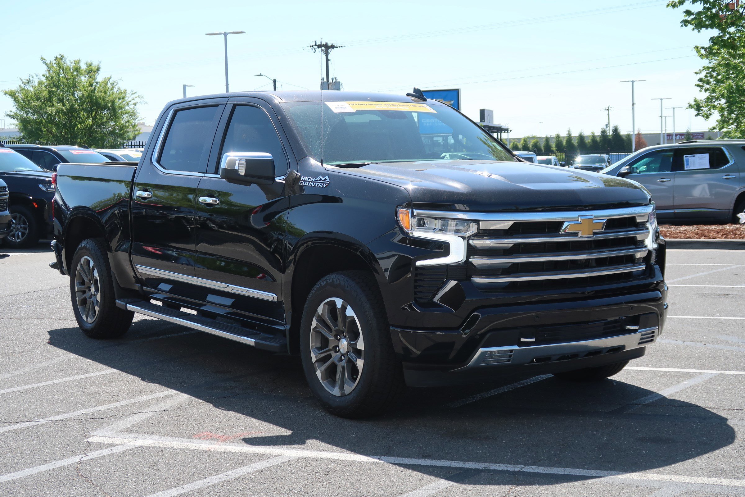 Certified 2024 Chevrolet Silverado 1500 High Country w/ Technology Package AWD/4WD image 2