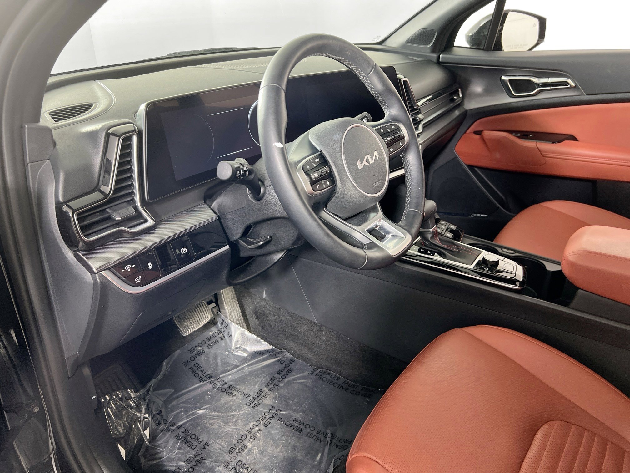 Used 2024 Kia Sportage SX image 9