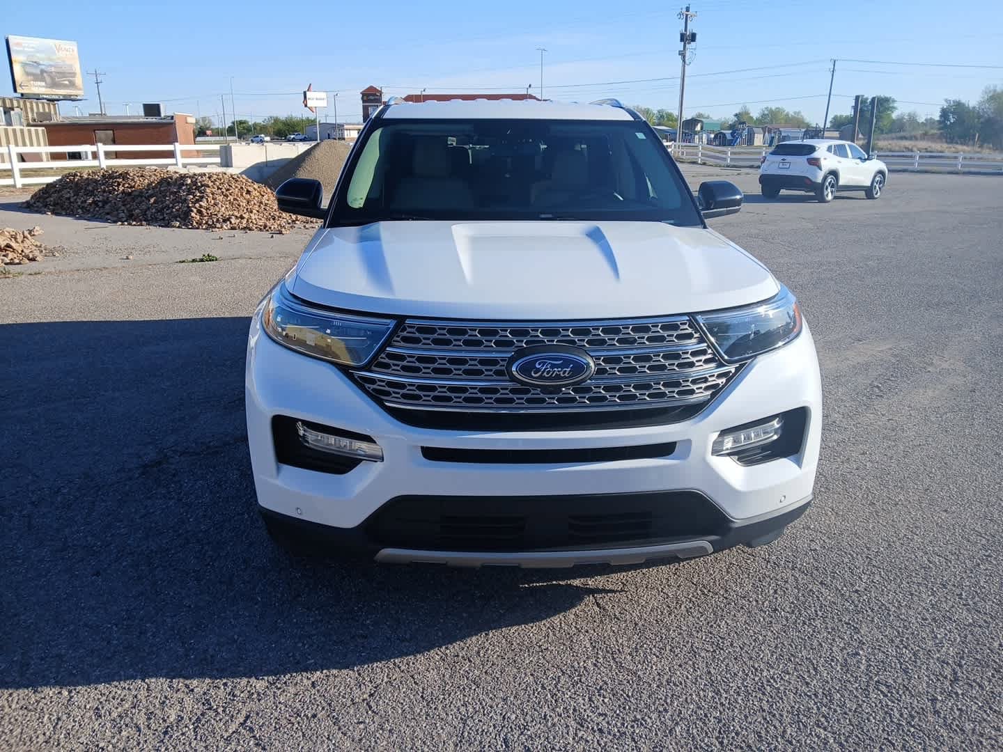 Used 2023 Ford Explorer Limited AWD/4WD image 10