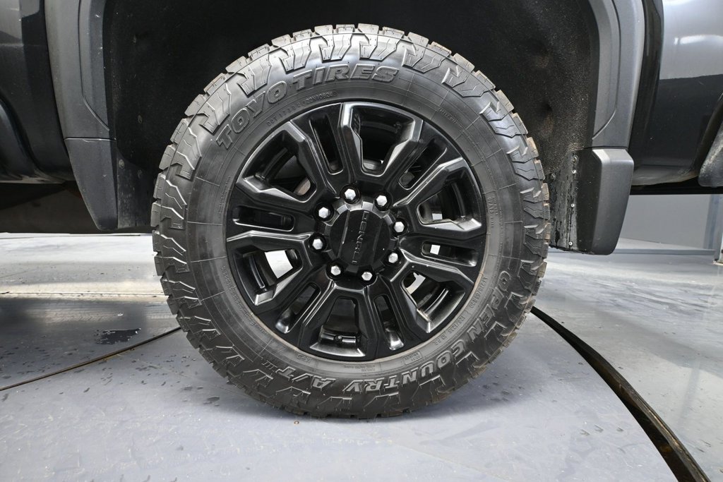 Used 2021 GMC Sierra 2500 Denali w/ Denali Ultimate Package AWD/4WD image 9