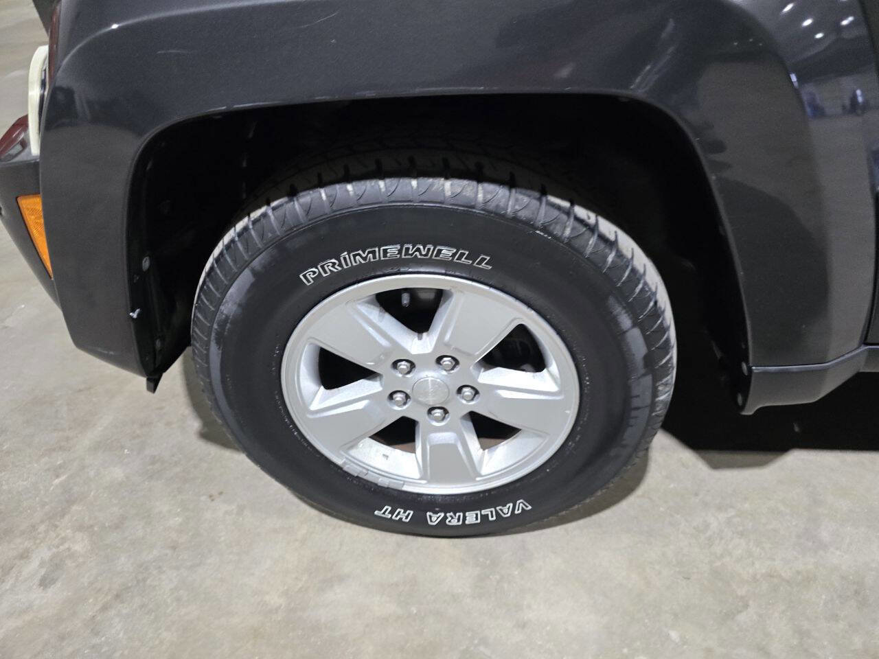 Used 2010 Jeep Liberty Sport w/ Popular Equipment Group image 19