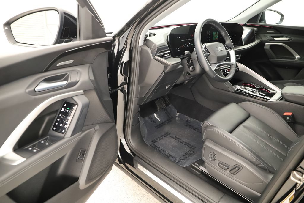 Certified 2025 Audi Q5 Prestige AWD/4WD image 14