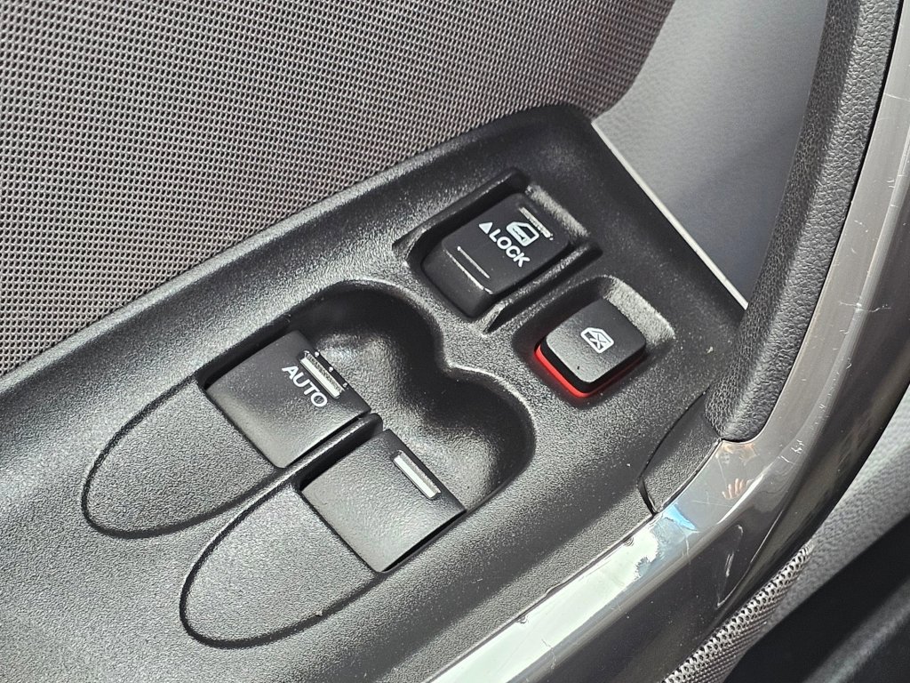 Used 2011 Honda CR-Z EX image 23