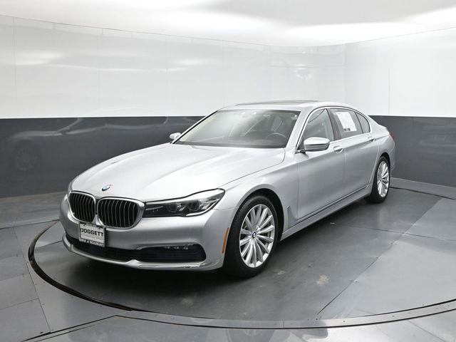 Used 2016 BMW 740i image 1