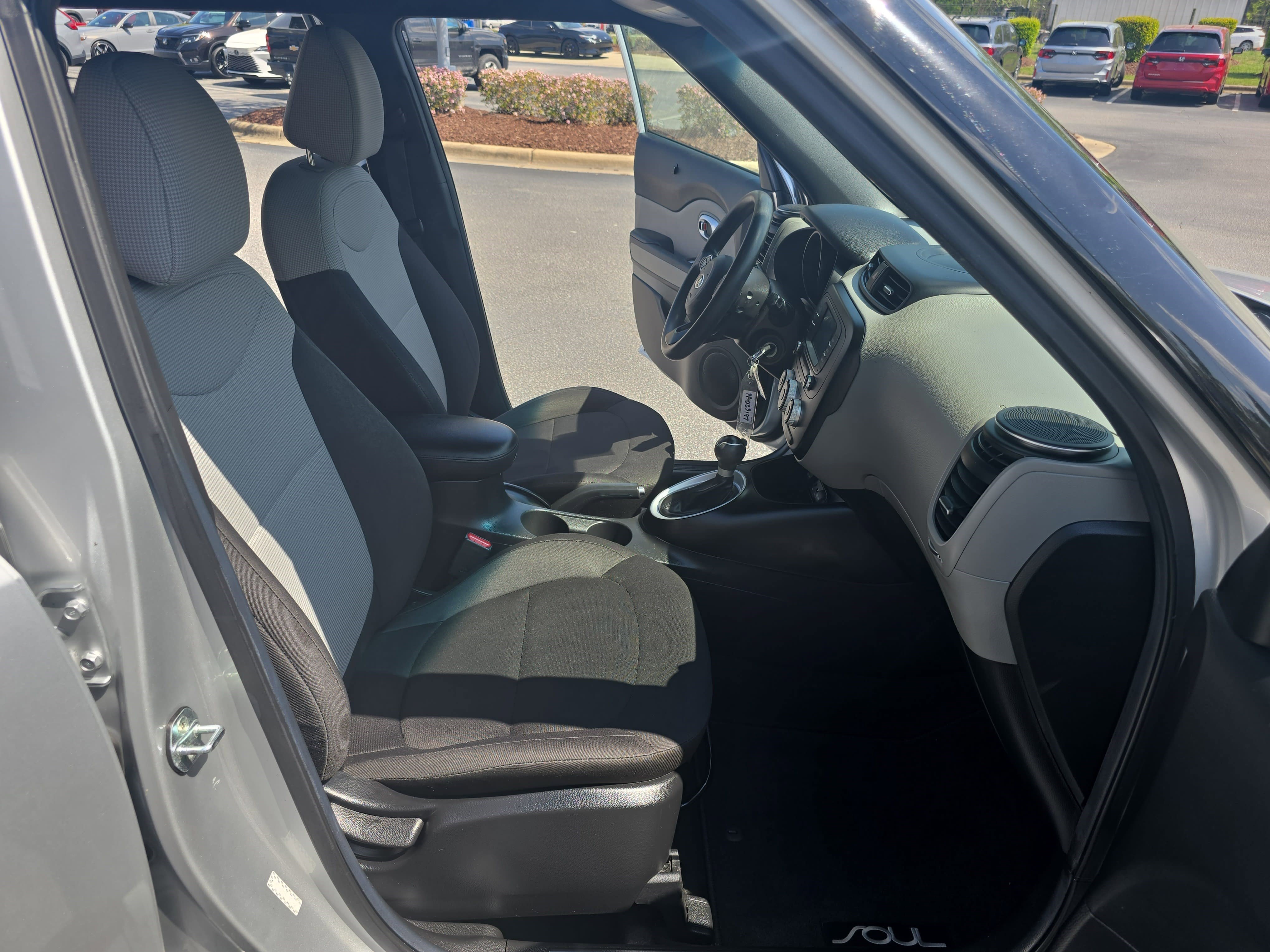 Used 2017 Kia Soul w/ Convenience Package image 10