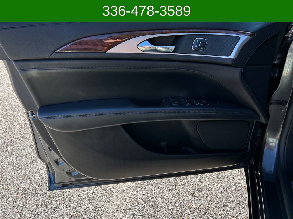 Used 2017 Lincoln MKZ Reserve image 10