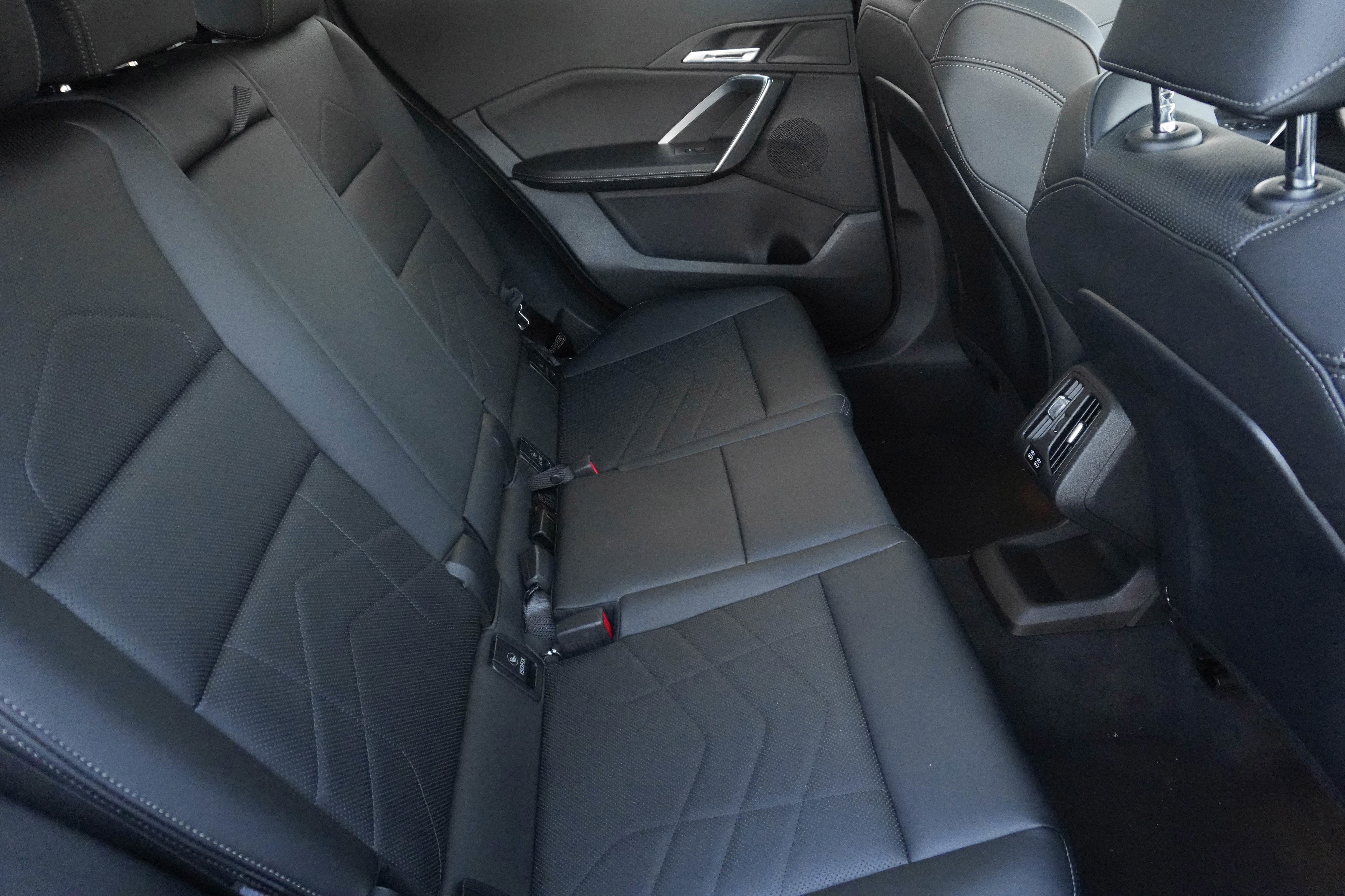 Certified 2025 BMW X2 xDrive28i image 34