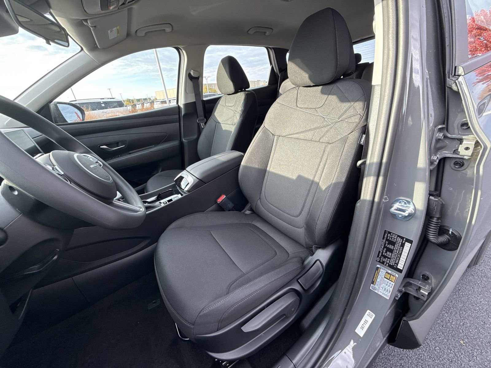 New 2026 Hyundai Tucson SE image 13