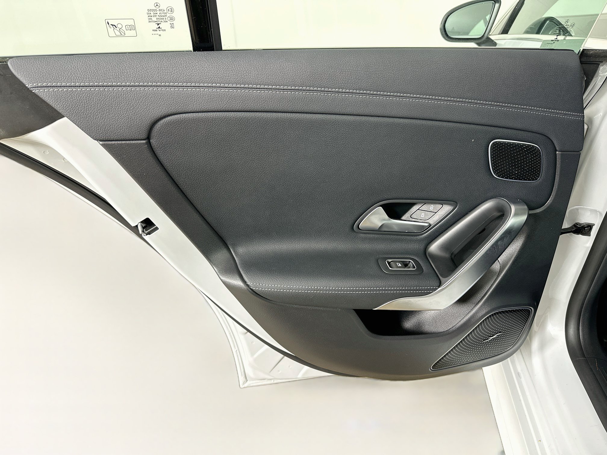 Used 2021 Mercedes-Benz CLA 250 4MATIC image 27