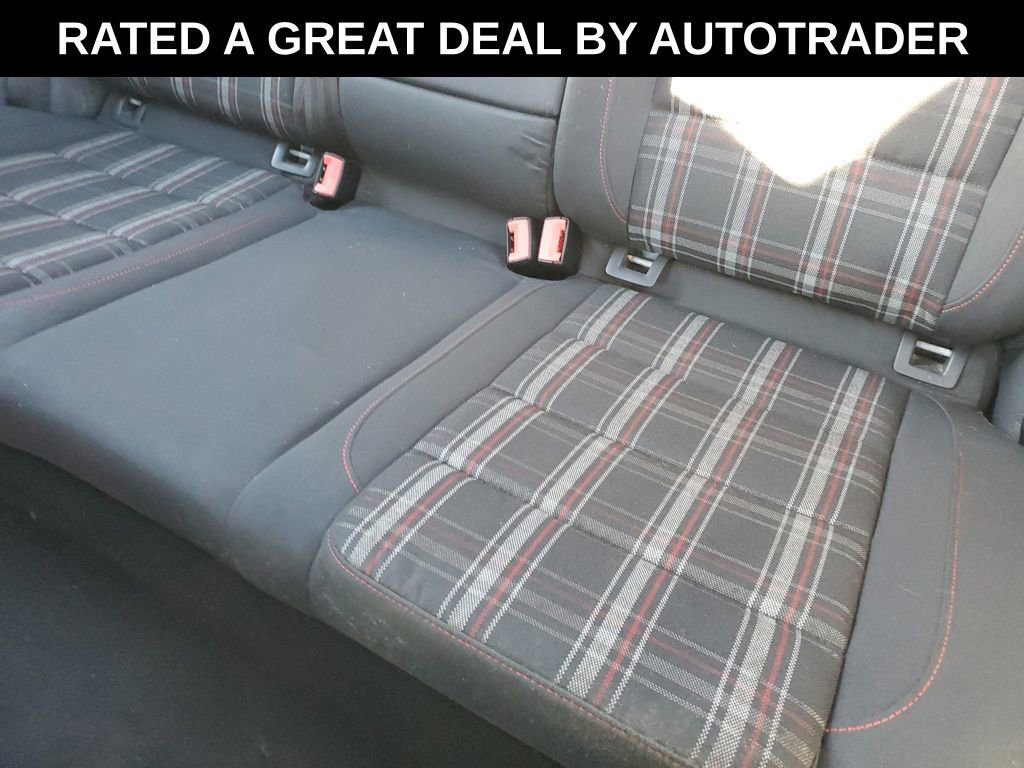 Used 2012 Volkswagen Golf 2-Door image 11