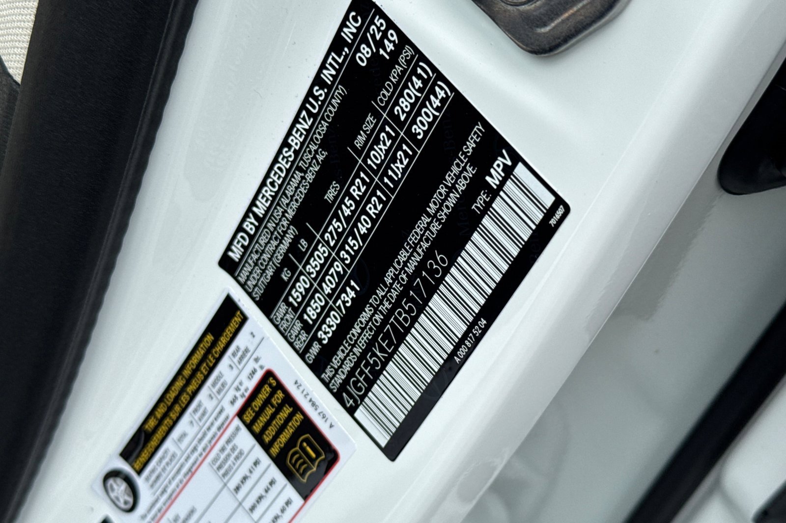 New 2026 Mercedes-Benz GLS 450 4MATIC image 38