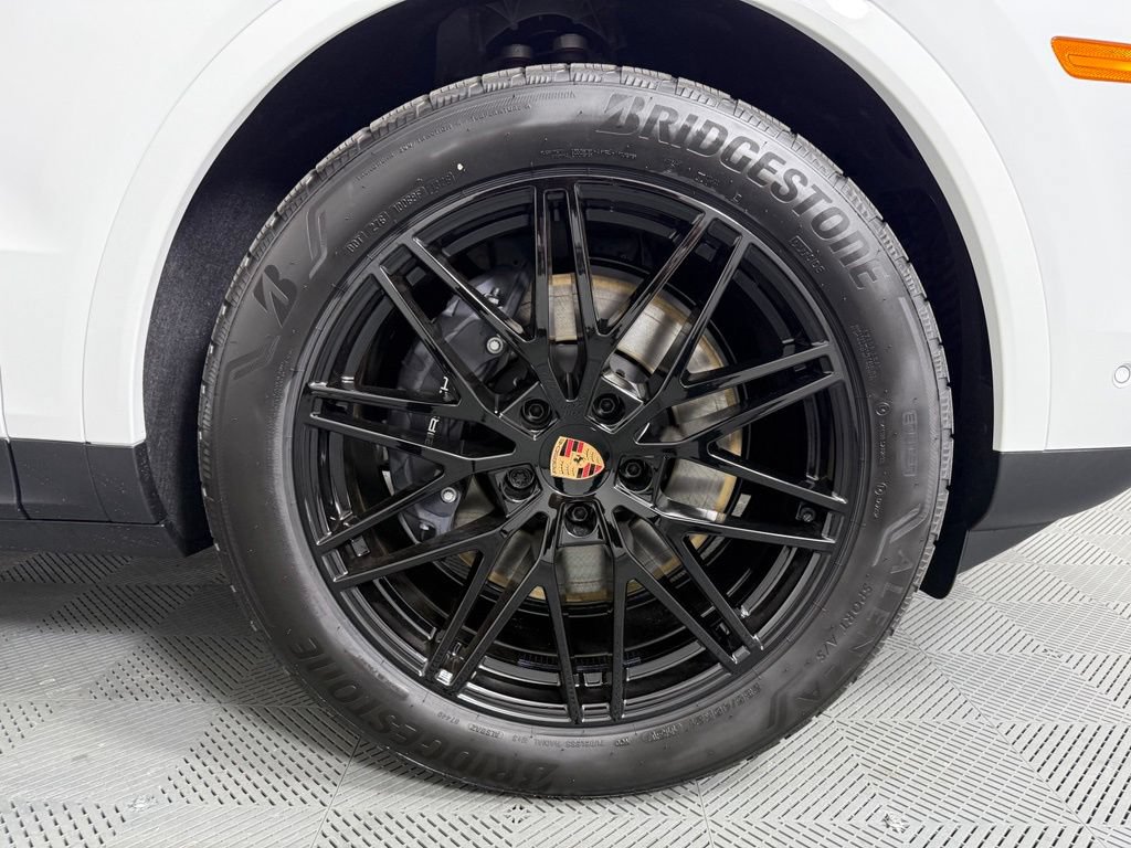 New 2026 Porsche Cayenne AWD/4WD image 14