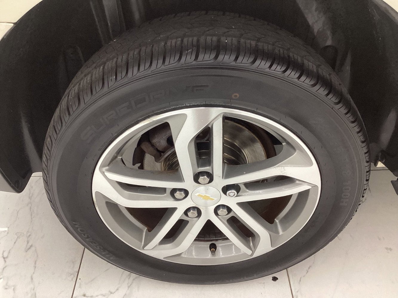 Used 2016 Chevrolet Equinox LTZ w/ Enhanced Convenience Package image 45