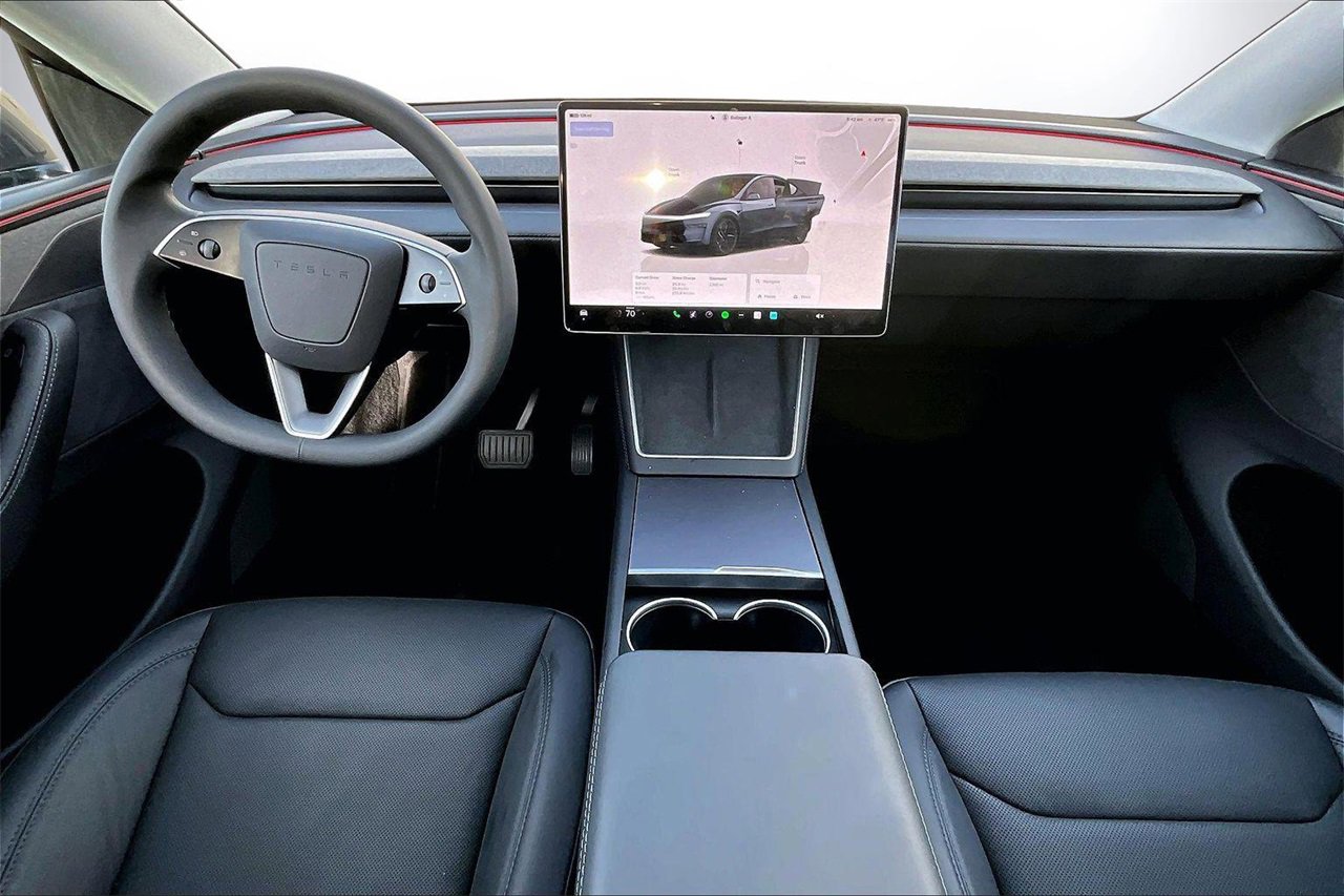 Used 2026 Tesla Model Y Long Range image 15