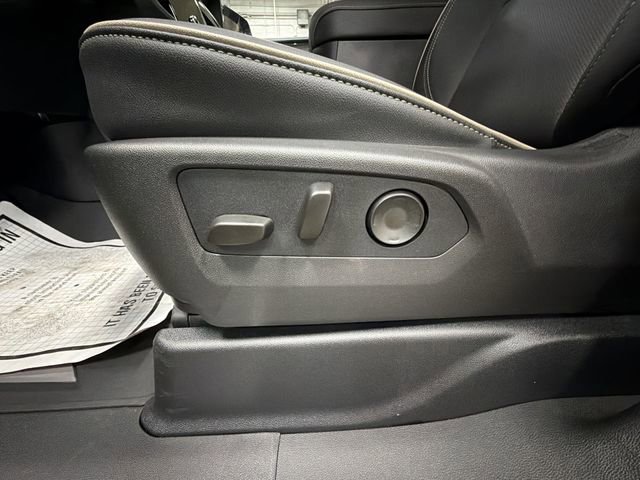 New 2026 GMC Yukon XL Elevation w/ Elevation Premium Package image 20