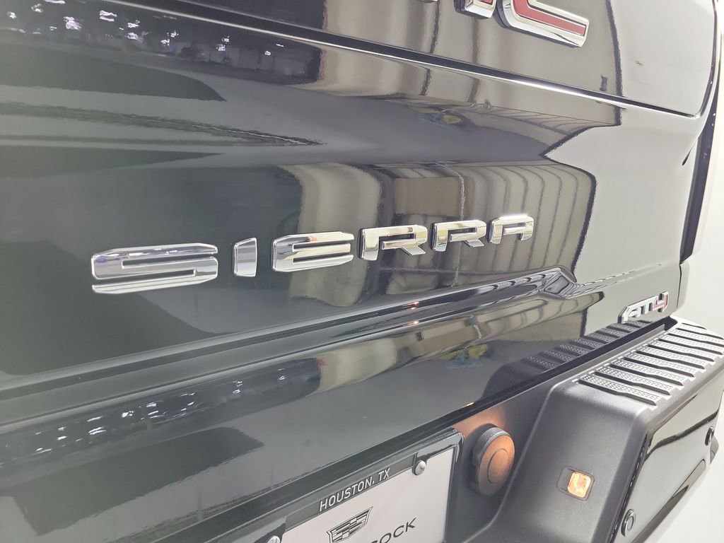 Used 2024 GMC Sierra 2500 AT4 w/ AT4 Premium Plus Package AWD/4WD image 7