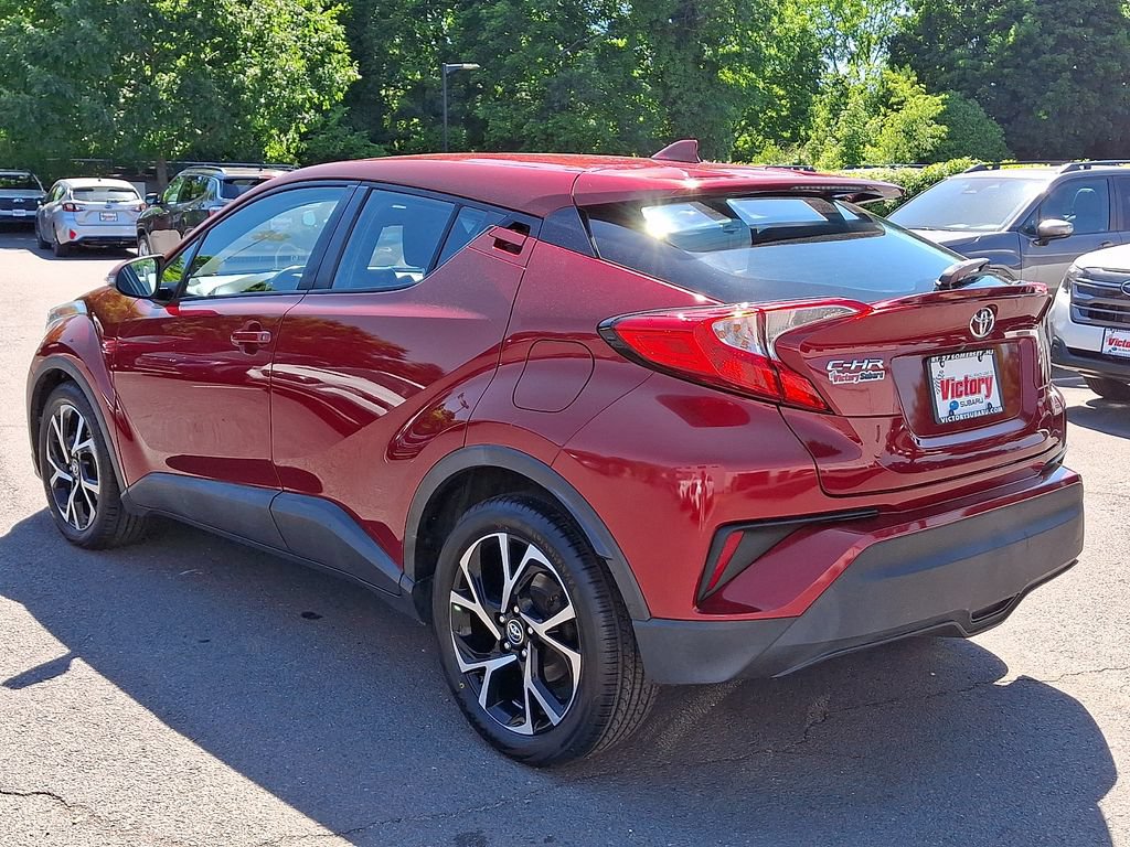 Used 2018 Toyota C-HR XLE FWD image 4