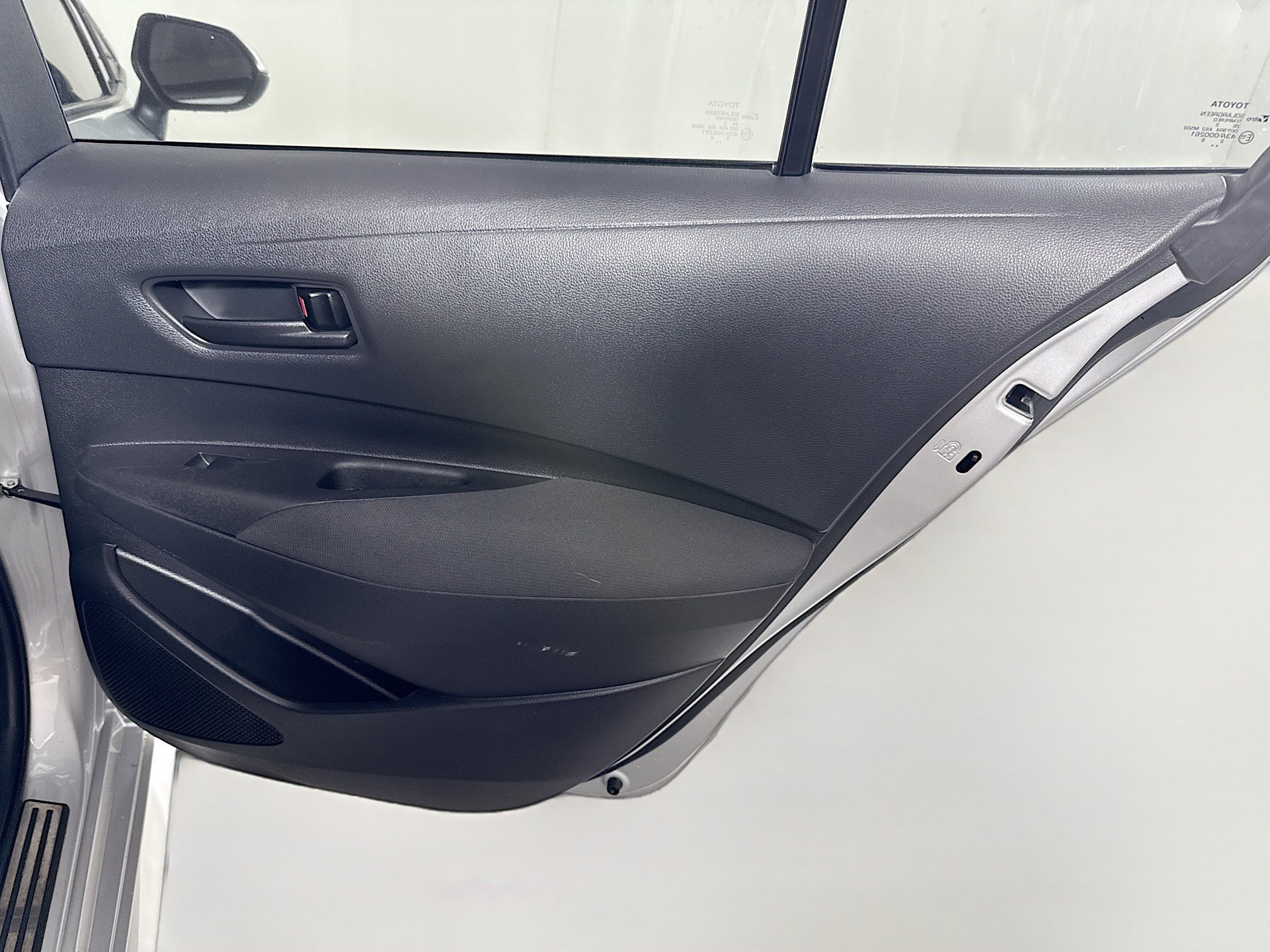 Used 2022 Toyota Corolla LE image 27