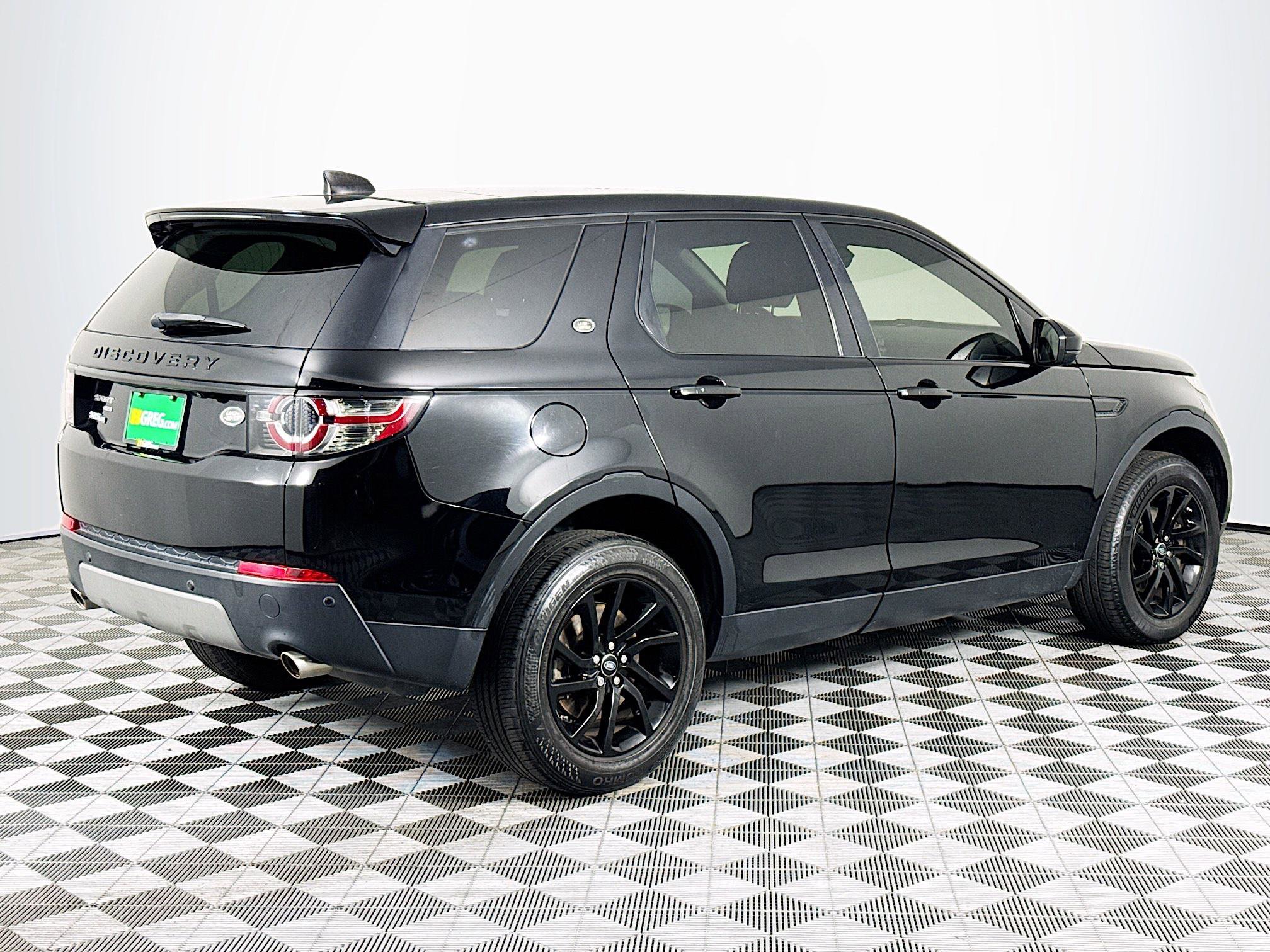 Used 2018 Land Rover Discovery Sport HSE image 10