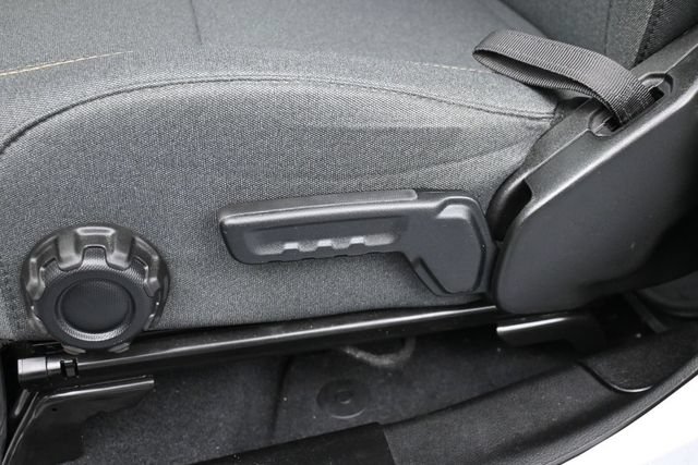 Used 2024 Jeep Wrangler Unlimited Sport AWD/4WD image 12