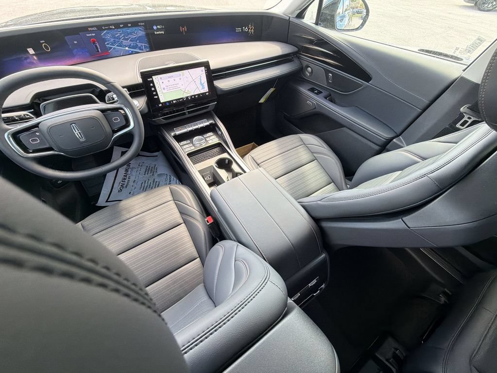 Used 2026 Lincoln Nautilus Reserve w/ Jet Appearance Package AWD/4WD image 18
