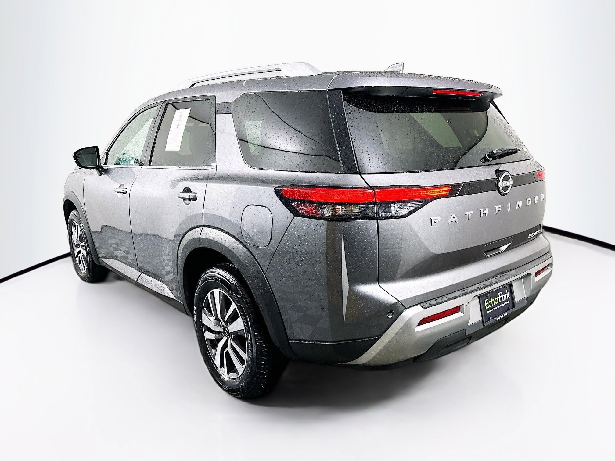 Used 2023 Nissan Pathfinder SL image 5