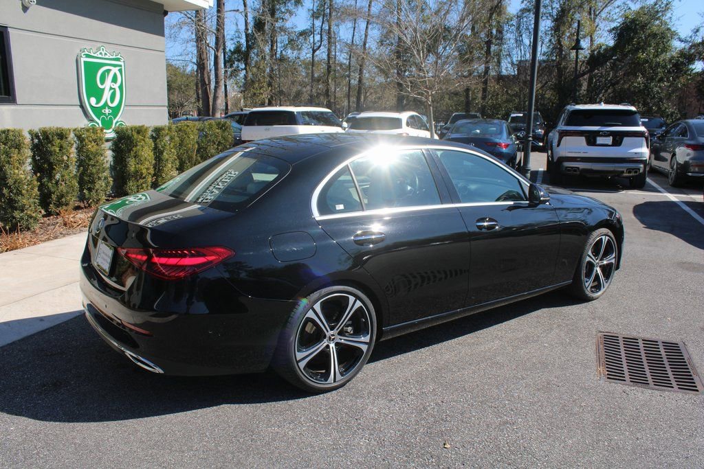 Used 2024 Mercedes-Benz C 300 Sedan image 4