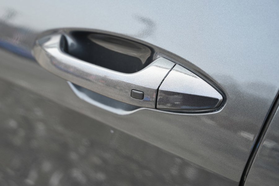 Used 2023 Kia Sportage EX image 16