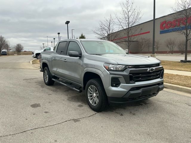 Used 2023 Chevrolet Colorado LT w/ LT Convenience Package image 2