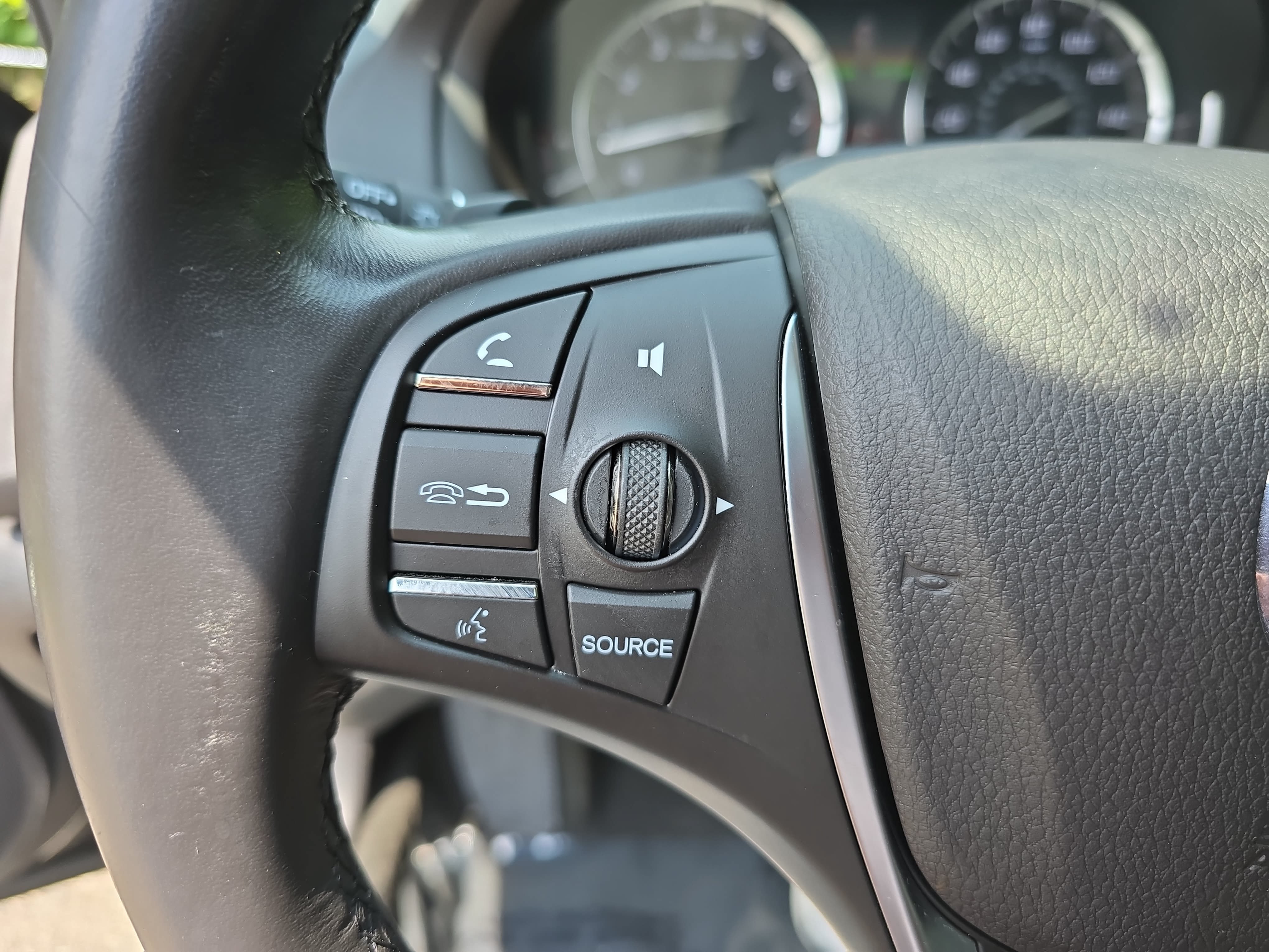 Used 2018 Acura TLX w/ Technology Package FWD image 18