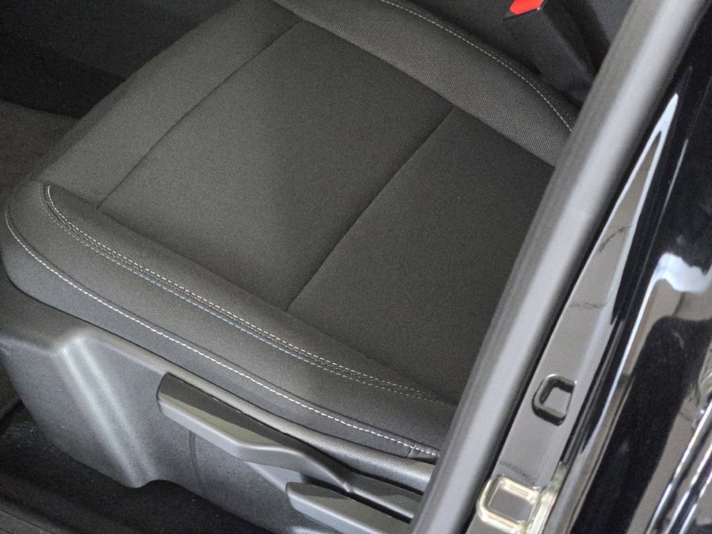 New 2026 Chevrolet Equinox EV LT FWD image 21