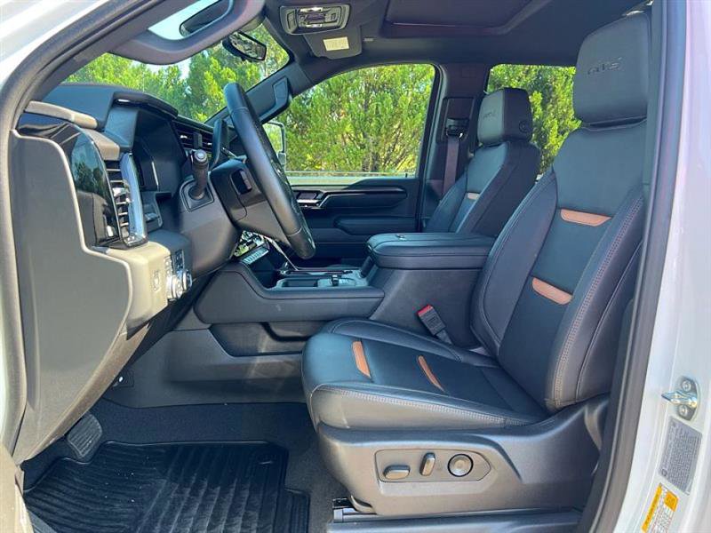 Used 2025 GMC Sierra 2500 AT4 w/ AT4 Premium Plus Package image 14