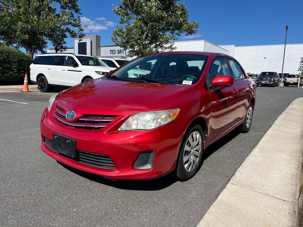 Used 2013 Toyota Corolla LE FWD image 3