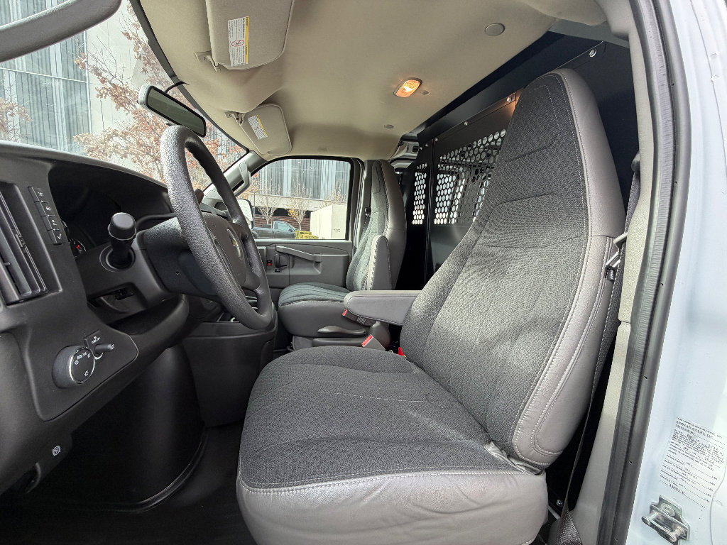 Used 2024 Chevrolet Express 2500 w/ Driver Convenience Package image 21