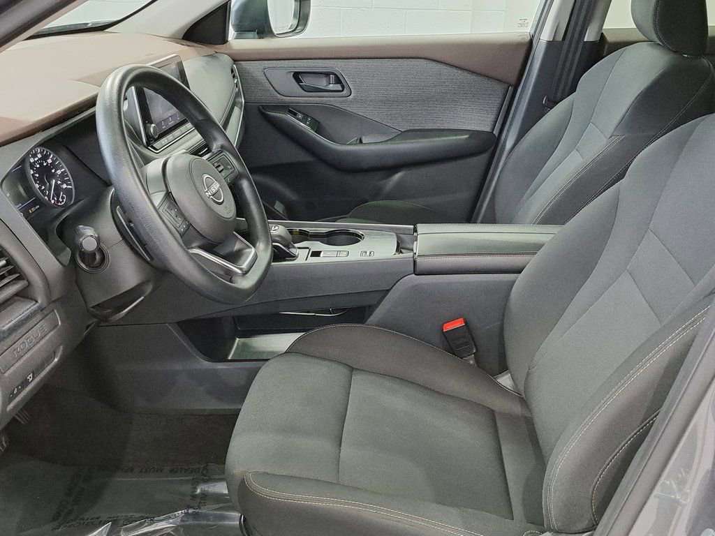 Used 2023 Nissan Rogue S image 21