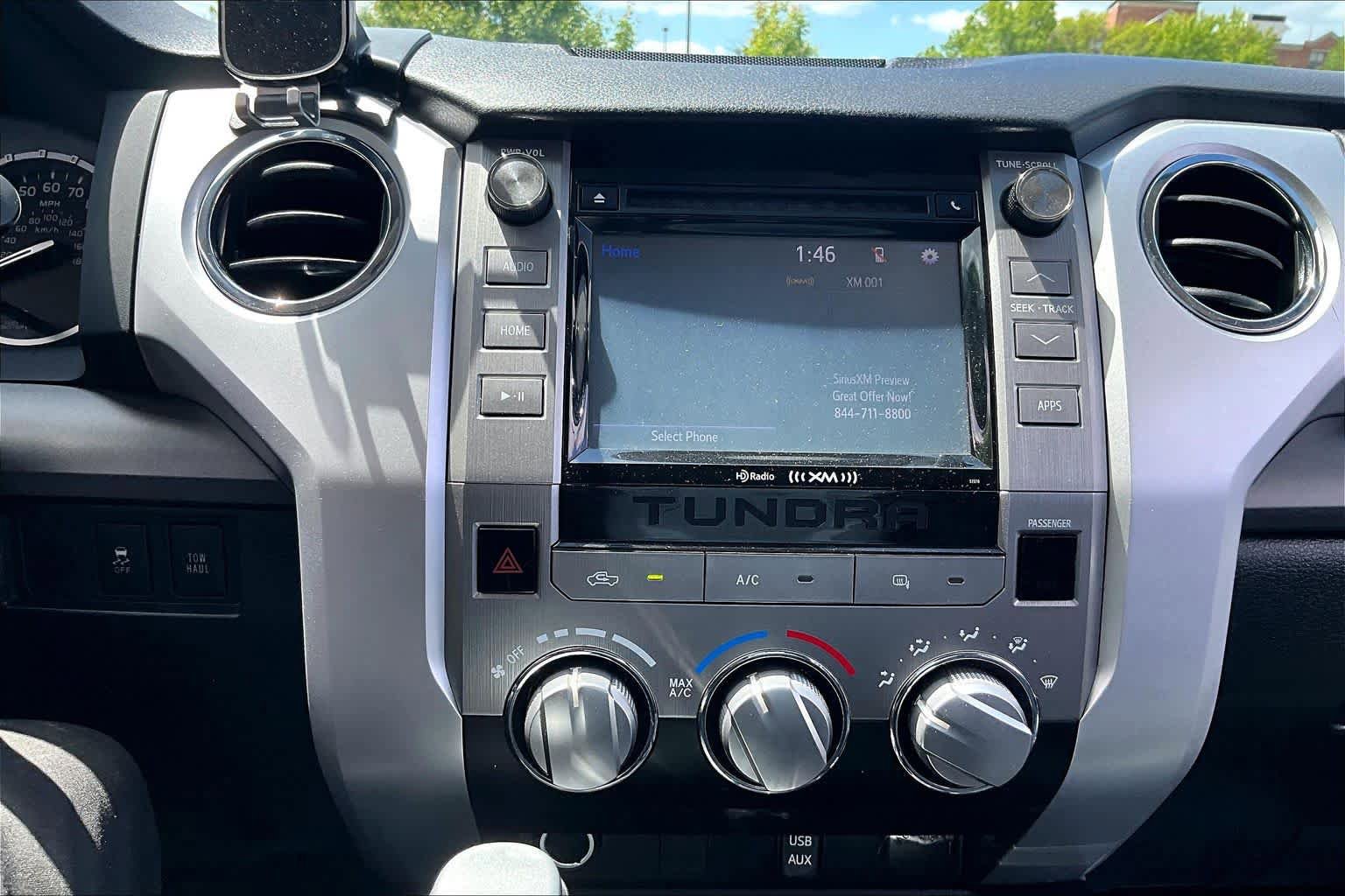 Used 2015 Toyota Tundra SR5 w/ SR5 Upgrade Package RWD image 35