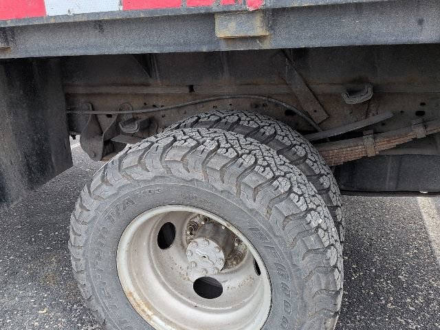 Used 2004 Ford F350 XL image 7