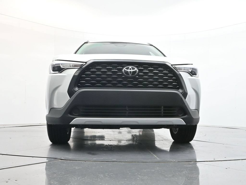 Used 2024 Toyota Corolla Cross LE FWD image 26