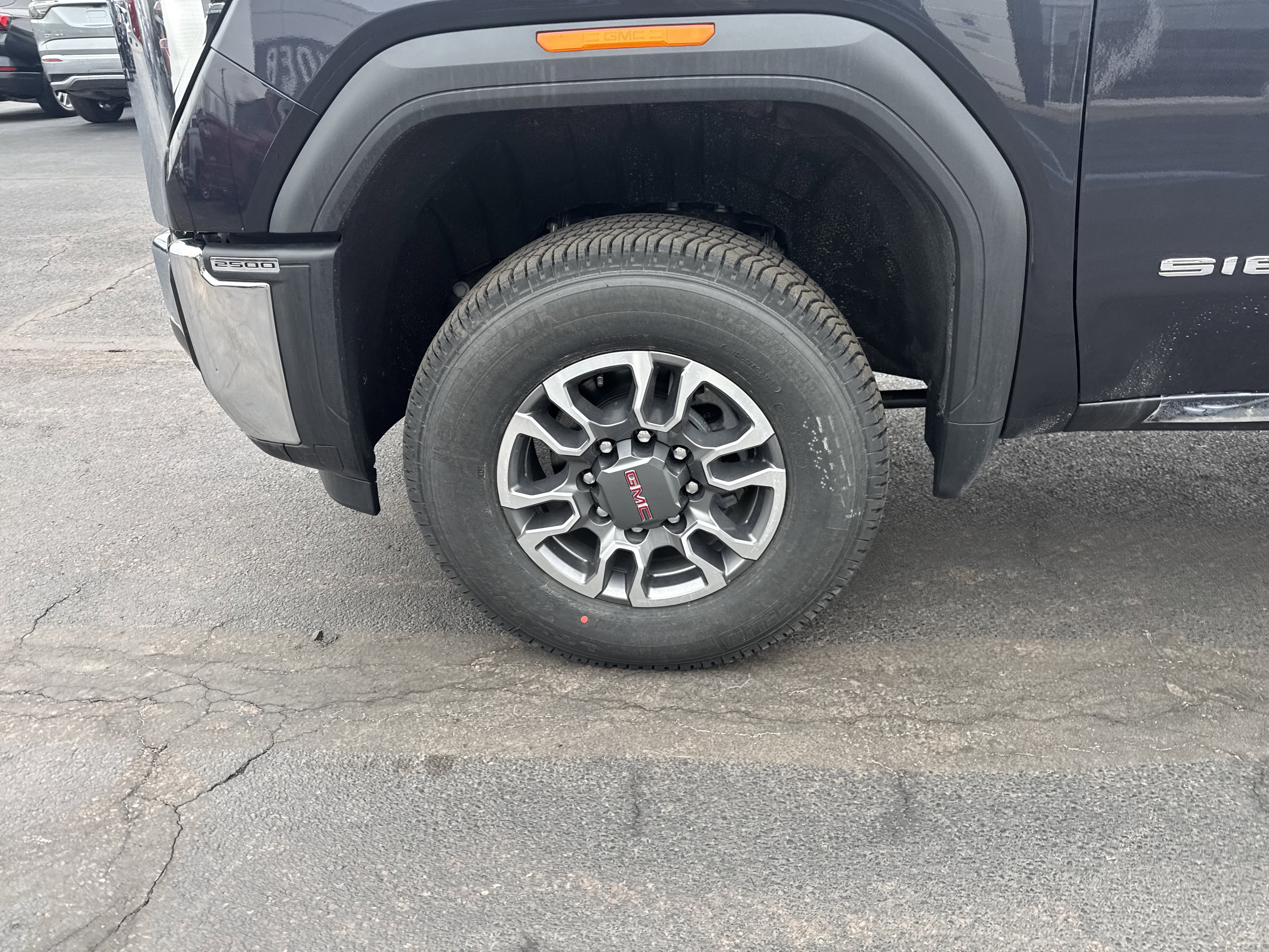 New 2026 GMC Sierra 2500 SLT image 12