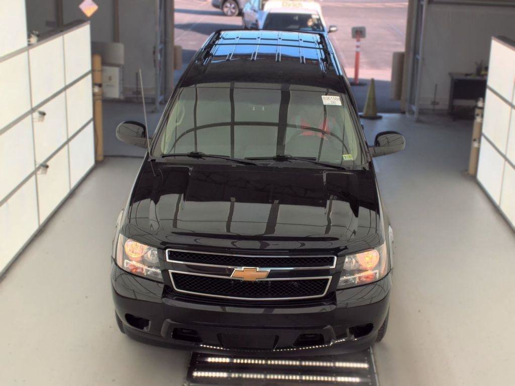 Used 2013 Chevrolet Suburban 2500 LS w/ Skid Plate Package AWD/4WD image 2
