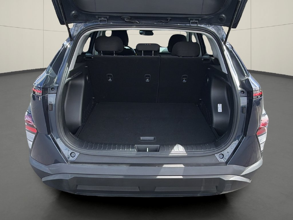 Used 2025 Hyundai Kona SEL FWD image 11