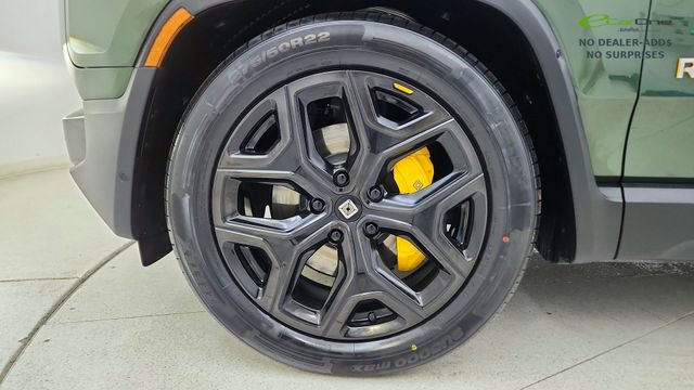 Used 2024 Rivian R1S Adventure AWD/4WD image 63