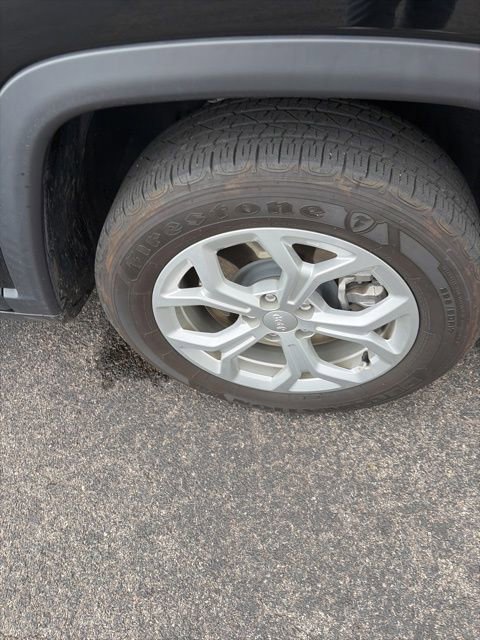 Used 2024 Jeep Compass Latitude image 31