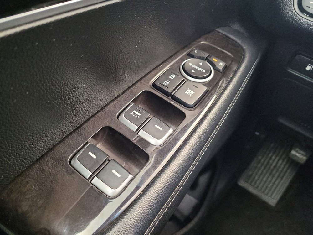 Used 2018 Kia Sorento LX FWD image 27