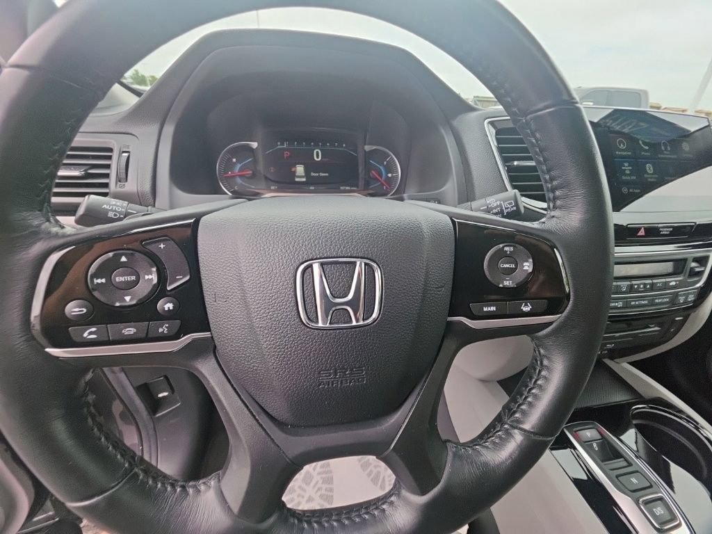 Certified 2019 Honda Pilot Touring image 16